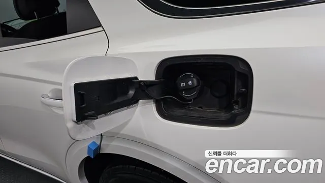 Genesis GV70 — Фото автомобиля 13