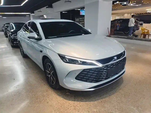 BYD Qin L — Фото автомобиля 3