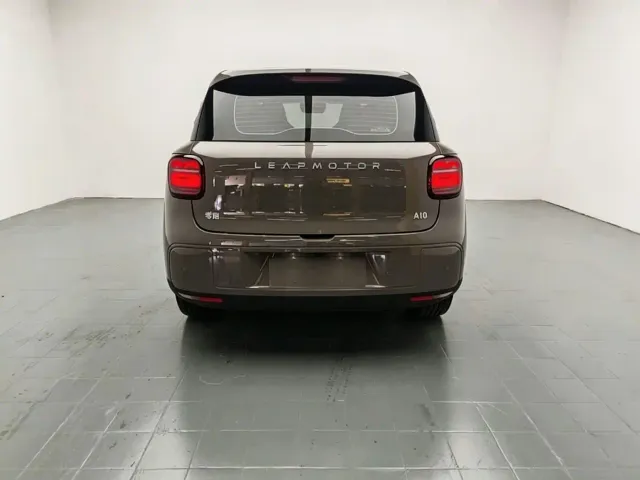 Leapmotor A10 — Фото автомобиля 6