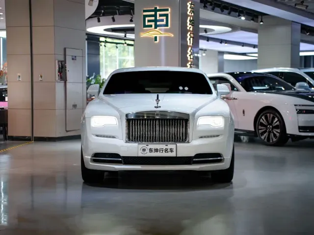 Rolls-Royce Wraith — Фото автомобиля 2