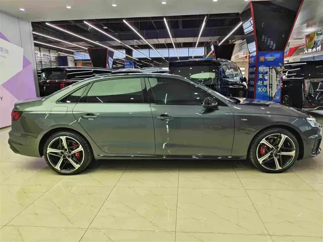Audi A4L — Фото автомобиля 16