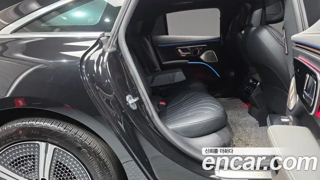 Mercedes-Benz EQS — Фото автомобиля 10