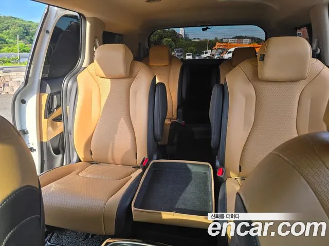 Kia Canival Carnival 4 поколение Дизель 9 мест Noblesse — Фото автомобиля 19