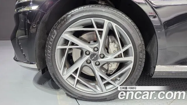 Genesis G90 Бензин 3.5 турбо AWD — Фото автомобиля 19