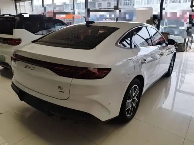 BYD Qin L — Фото автомобиля 6