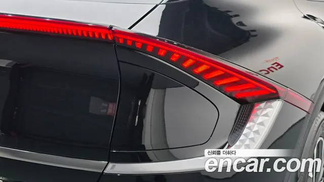 Kia EV6 — Фото автомобиля 8