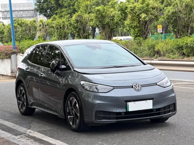 Volkswagen ID.3 — Фото автомобиля 3
