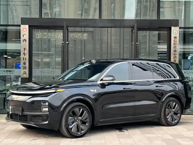 Фотография автомобиля — Li Auto L9