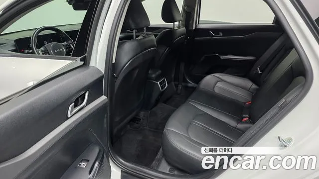 Kia K5 Новый K5 3 поколение 2.0 LPi(Для проката) — Фото автомобиля 12