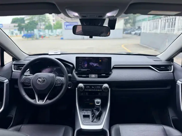 Toyota RAV4 — Фото автомобиля 15