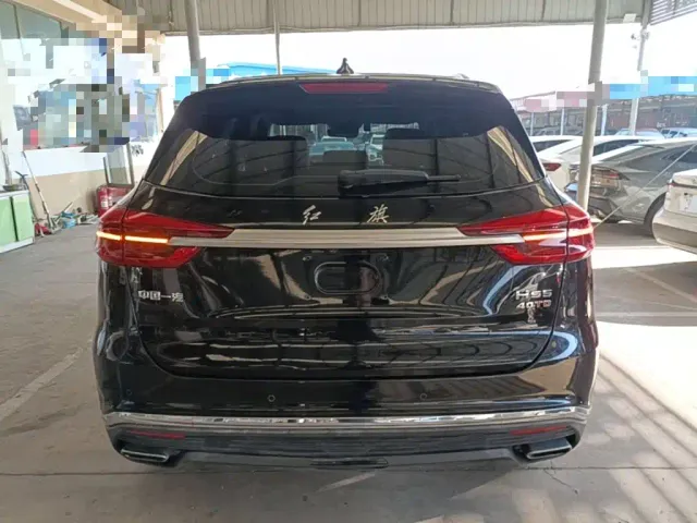Hongqi HS5 — Фото автомобиля 5