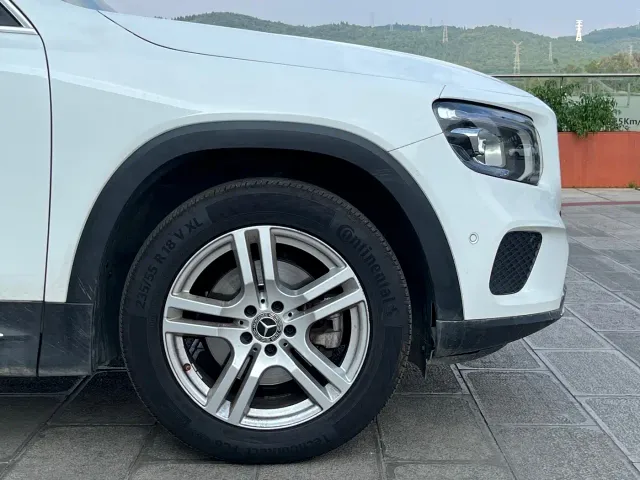 Mercedes-Benz GLB-Class — Фото автомобиля 23