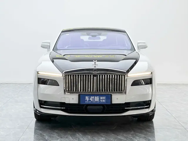 Rolls-Royce Spectre — Фото автомобиля 2