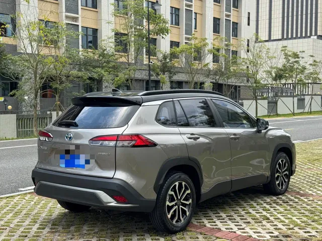 Toyota Frontlander — Фото автомобиля 7