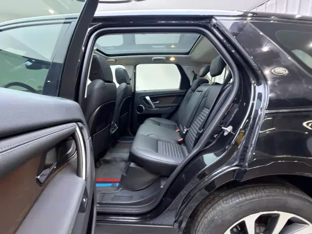 Land Rover Discovery Sport — Фото автомобиля 13