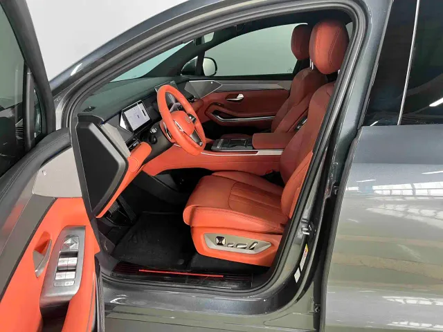 BYD Tang L — Фото автомобиля 7