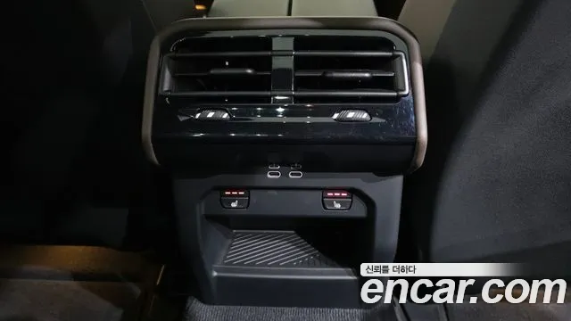 BMW 5-Series — Фото автомобиля 18