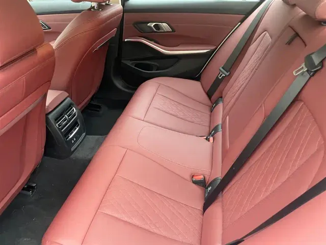 BMW 3 Series — Фото автомобиля 9
