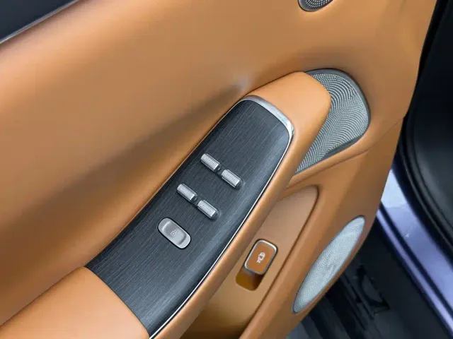 Aito M7 — Фото автомобиля 12