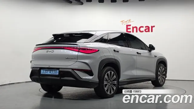 BYD Sealion 7 — Фото автомобиля 2