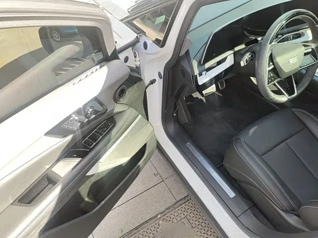 Cadillac Optiq — Фото автомобиля 15