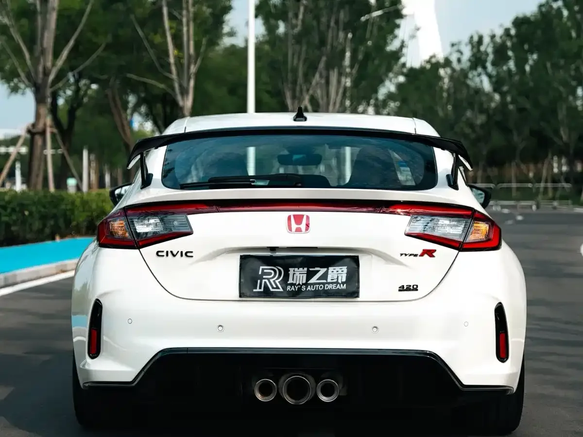 Honda Civic (Import) 2023 2.0T 420TURBO TYPE R — Фото автомобиля 5