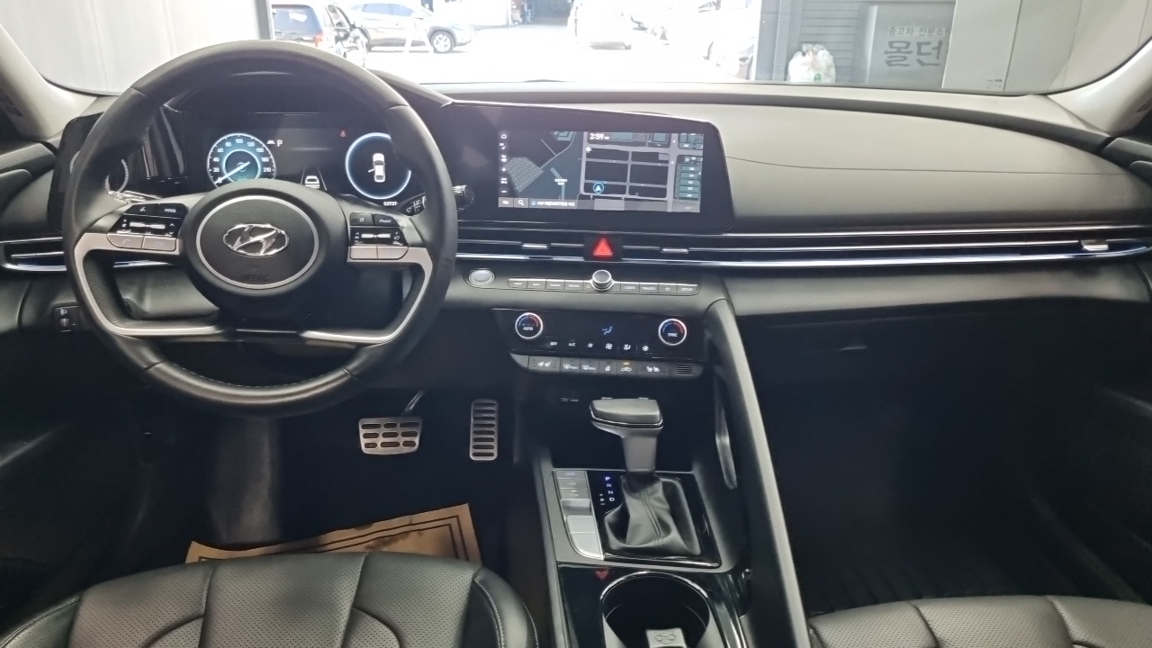 Hyundai Avante CN7 — Фото автомобиля 7