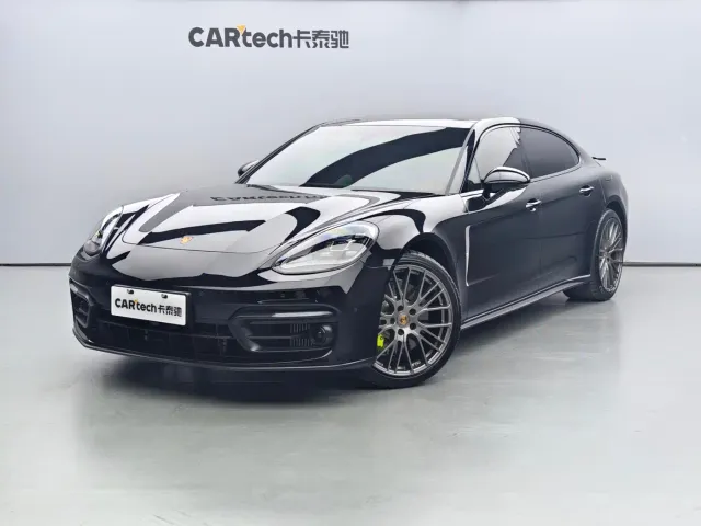 Фотография автомобиля — Porsche Panamera