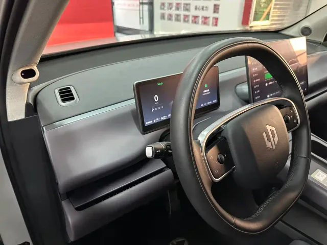 Leapmotor C10 — Фото автомобиля 20