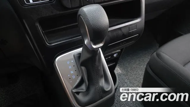 Hyundai Staria Staria Карго 5 мест — Фото автомобиля 9