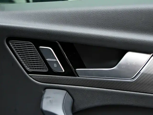 Audi Q5L — Фото автомобиля 26