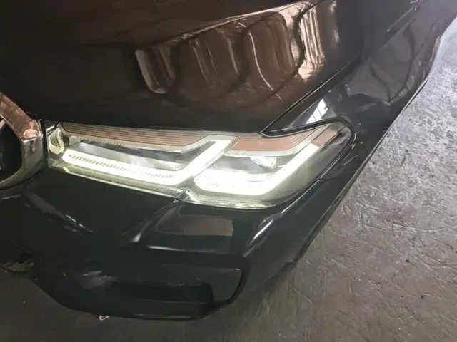BMW 5 Series — Фото автомобиля 5