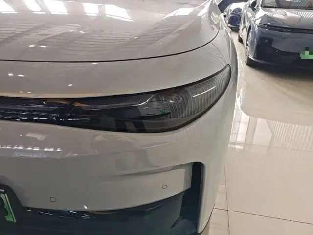 Leapmotor C16 — Фото автомобиля 17