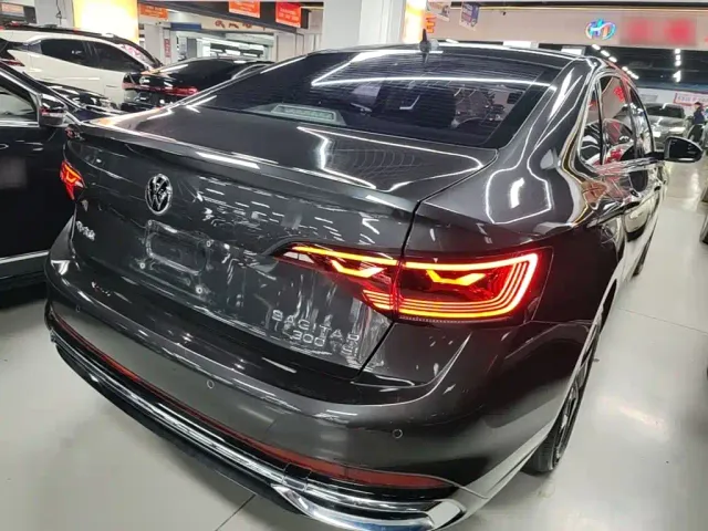 Volkswagen Sagitar — Фото автомобиля 6