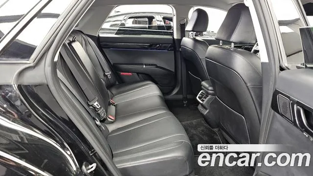 Hyundai Grandeur Grandeur (GN7) 3.5 Бензин 2WD — Фото автомобиля 11