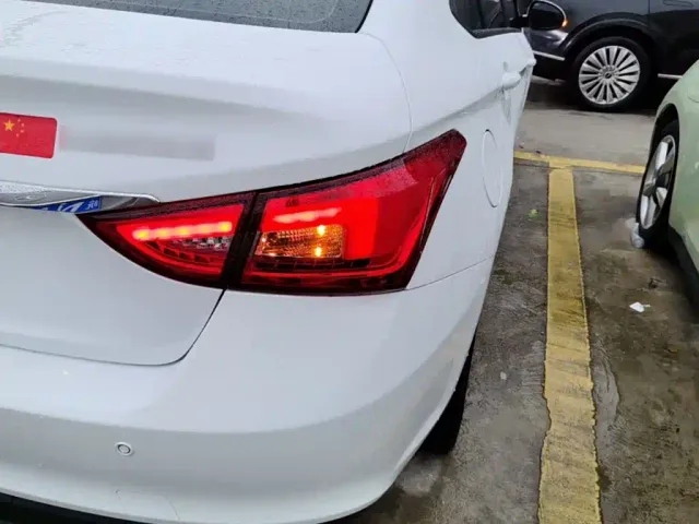 Chery Arrizo e — Фото автомобиля 7
