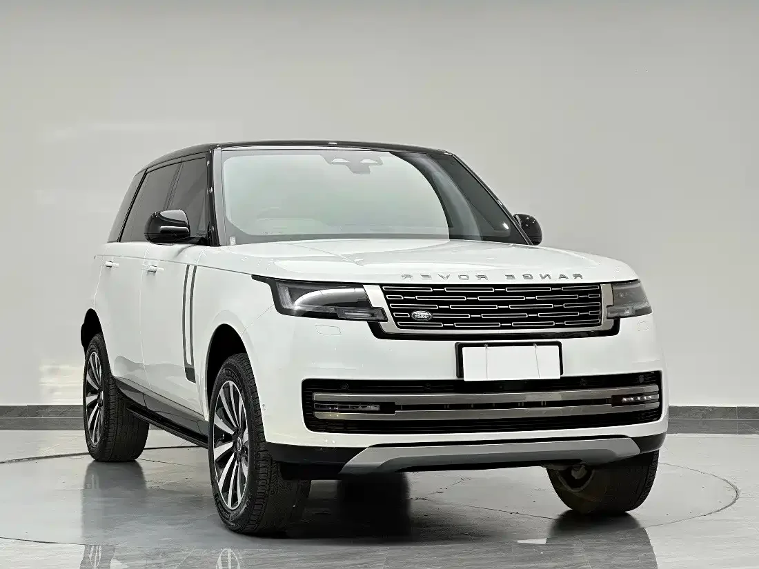Land Rover Range Rover 2025 3.0 L6 400PS Flourishing Era Extended Wheelbase — Фото автомобиля 3