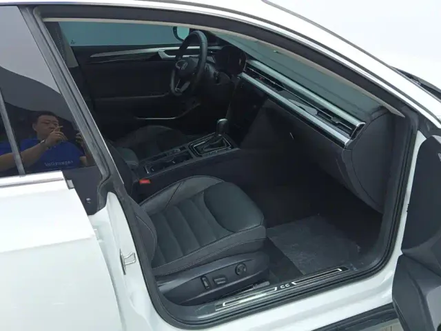 Volkswagen CC — Фото автомобиля 8
