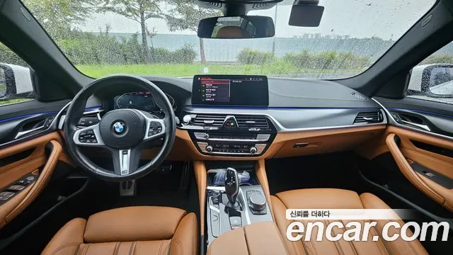 BMW 5-Series — Фото автомобиля 7