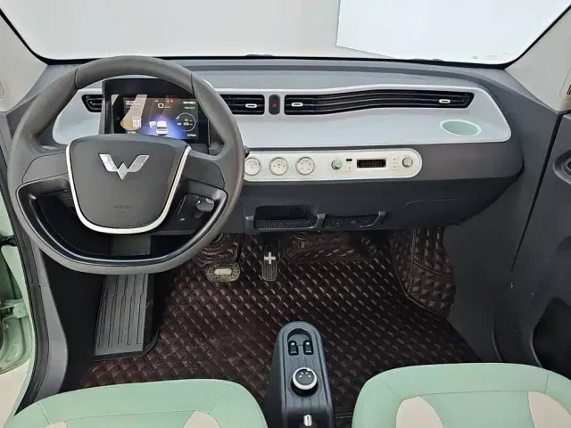 Wuling Hongguang Mini EV — Фото автомобиля 12