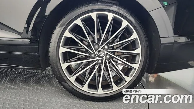 Hyundai Grandeur GN7 — Фото автомобиля 21