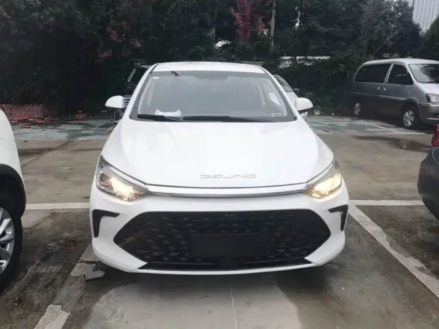 BAIC Beijing U5 PLUS — Фото автомобиля 2