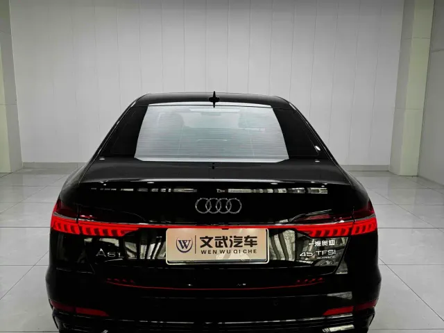 Audi A6L — Фото автомобиля 4