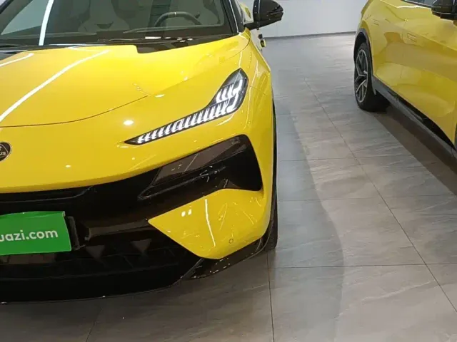 Lotus Eletre — Фото автомобиля 23