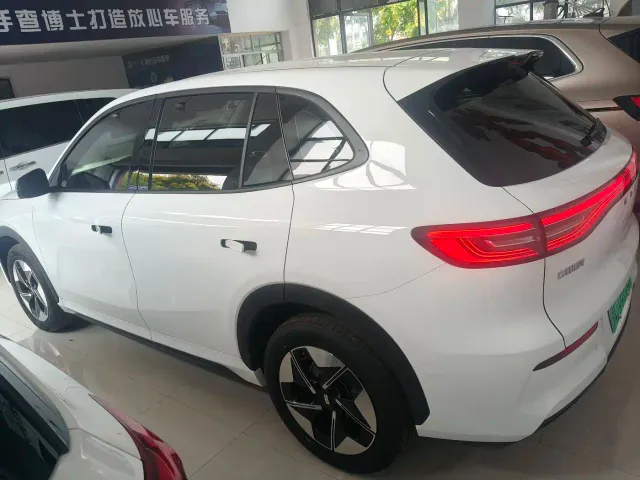 Geely Galaxy E5 — Фото автомобиля 9
