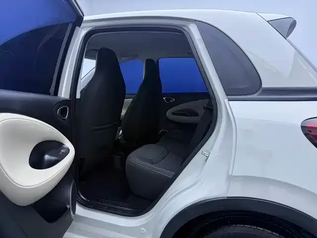 Wuling Bingo — Фото автомобиля 10