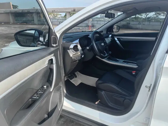 Geely Binyue — Фото автомобиля 16