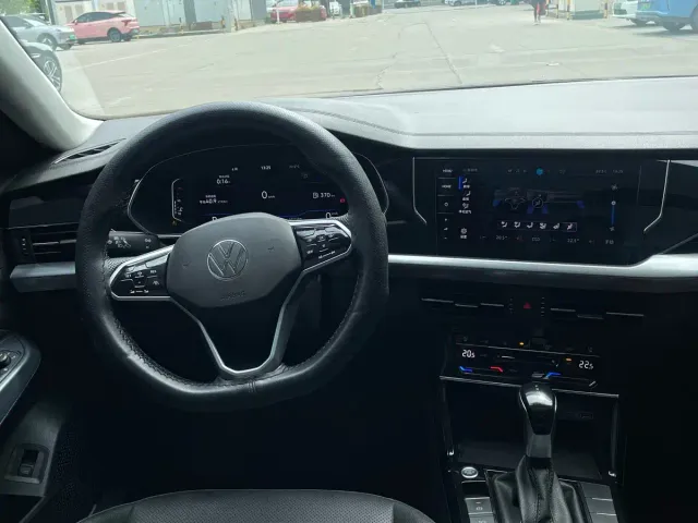Volkswagen Passat — Фото автомобиля 9
