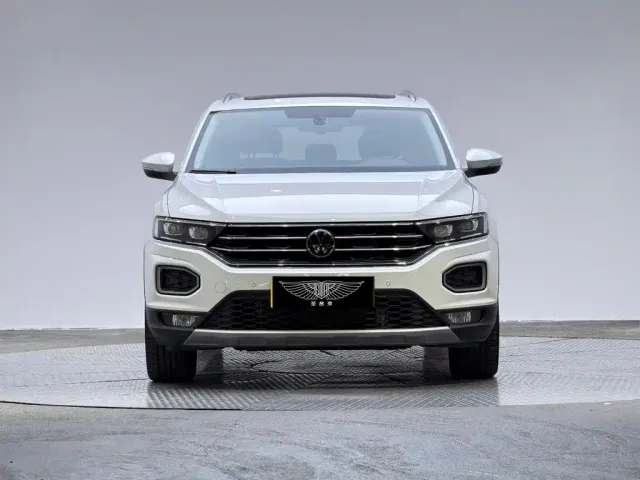 Volkswagen T-Roc — Фото автомобиля 6
