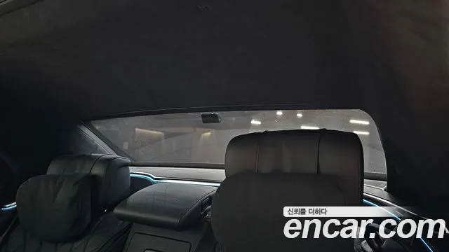Mercedes-Benz S-Class — Фото автомобиля 27